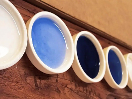 陶瓷釉料中的氧化镁：釉面光泽的“隐形调色师”
